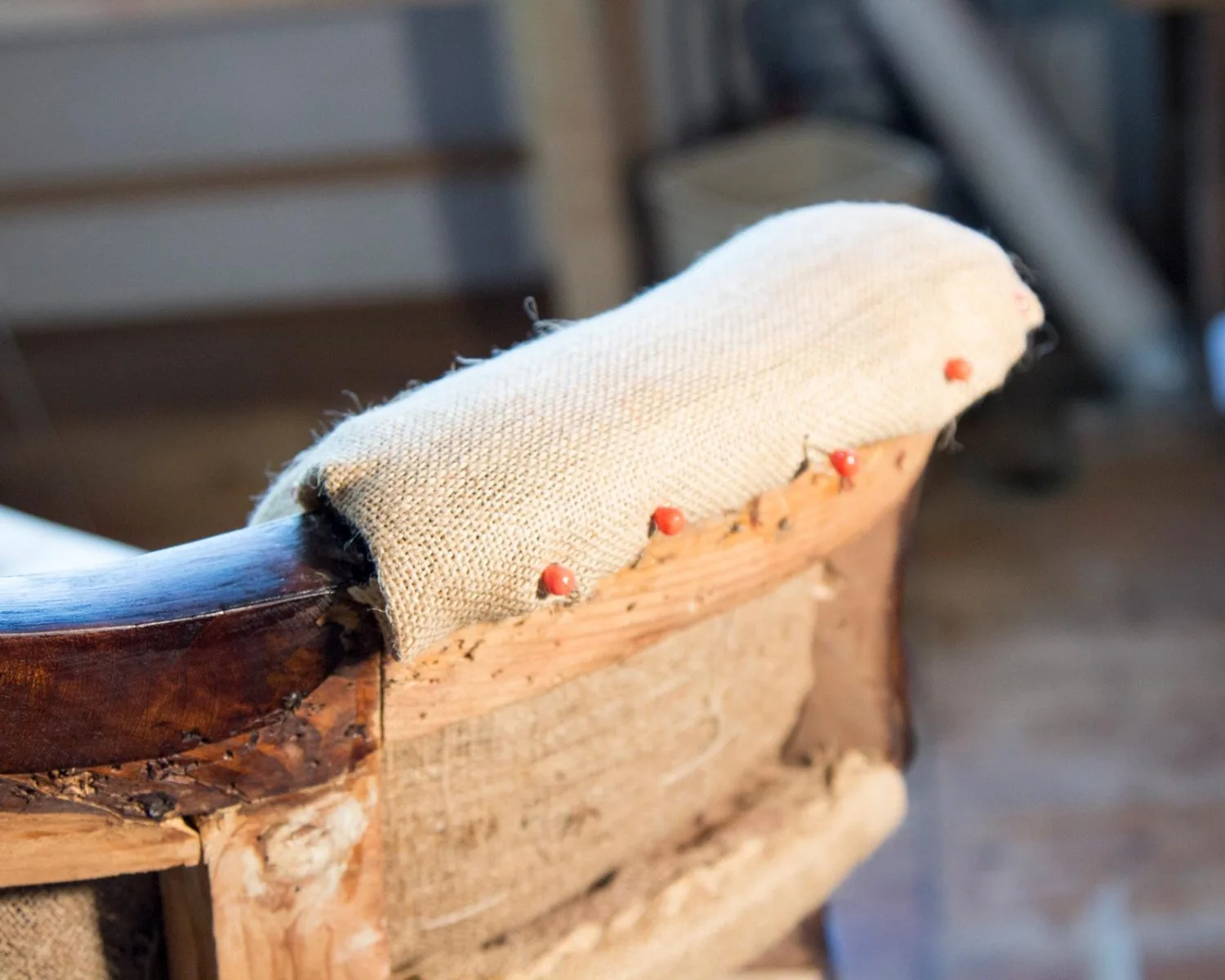 Rohversion eines Stuhls in der Polstermöbelwerkstatt